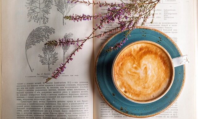 Jaki krem pod oczy po 45 roku życia? Jaki krem pod oczy po 45 roku życia?