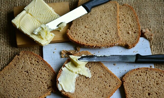 Czym smarować w jamie ustnej?